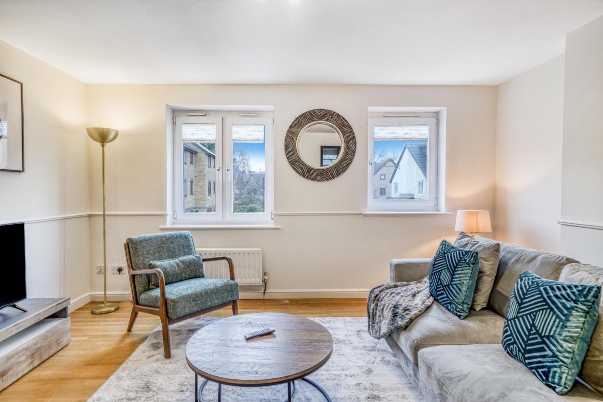 Executive 4 Bedroom Town House In Canada Water Free Wifi & Parking By City Stay Aparts ロンドン エクステリア 写真