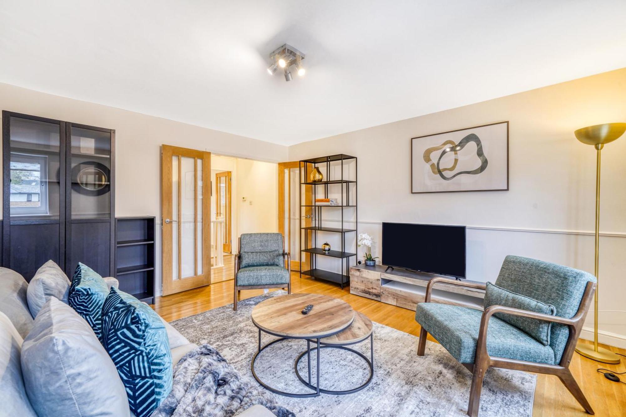 Executive 4 Bedroom Town House In Canada Water Free Wifi & Parking By City Stay Aparts ロンドン エクステリア 写真